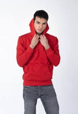 Красное мужское худи Красное мужское худи